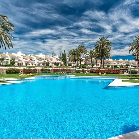 Garden Club - Puerto Banus * ماربيا