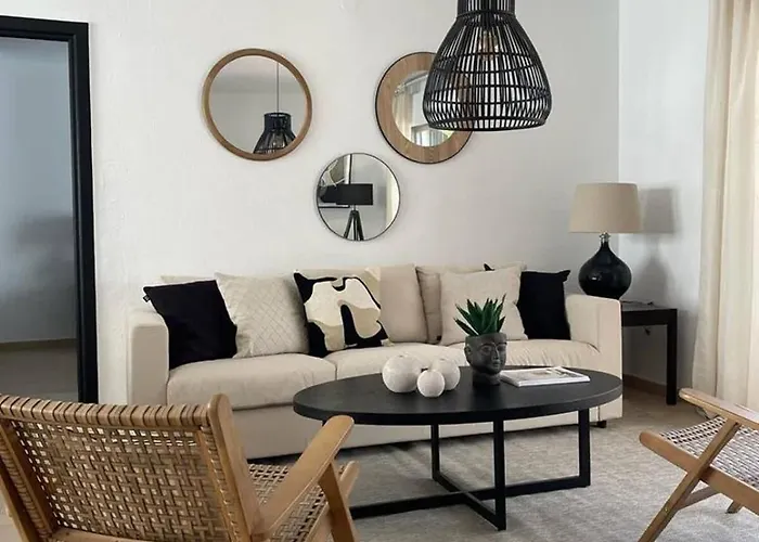 Apartman Garden Club 44 With Balcony & Pool Access