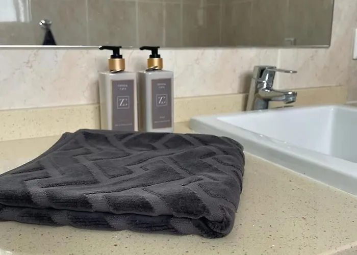 Garden Club 44 With Balcony & Pool Access Apartman Marbella